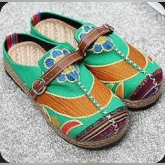 Cactus Shoes - Nwot Cactus Rose Green and Orange Mules Slip Ons Size 42/10 Women